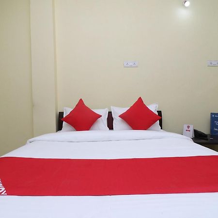 Spot On Hotel O Om Sai Plaza Bhopal Esterno foto