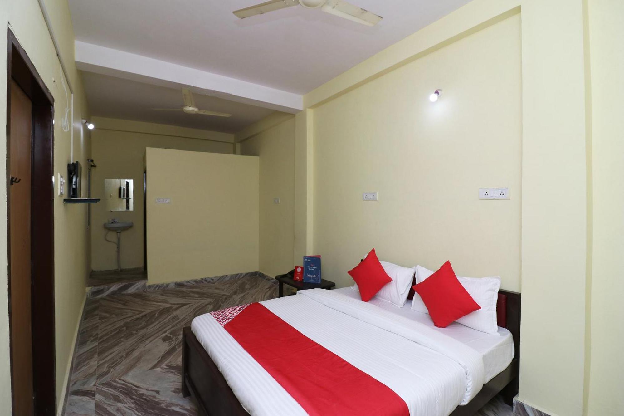 Spot On Hotel O Om Sai Plaza Bhopal Esterno foto