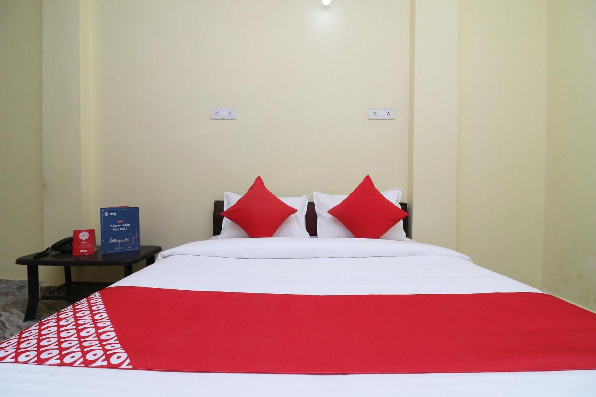 Spot On Hotel O Om Sai Plaza Bhopal Esterno foto